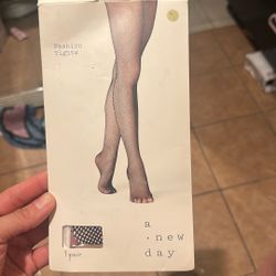 New Net Style With Cute Lil Studs 