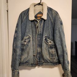 Vintage Men's 1989 Levi's Silver Tab Sherpa Blue Denim Jacket Size Large-Great Condition $150 OBO (SE San Diego)