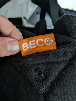 Beco Gemini carrier