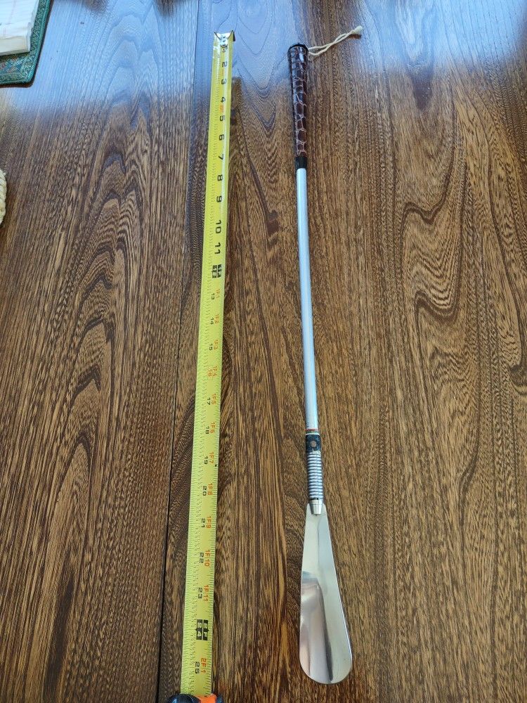 Shoe Horn, Long Reach Spring Handle, Stainless Steel, Reptile Skin Handle.