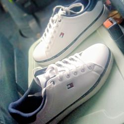 Hilfiger Size 10. Not Even Worn