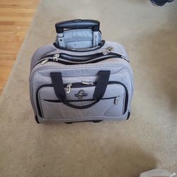 Vintage atlantic carry on