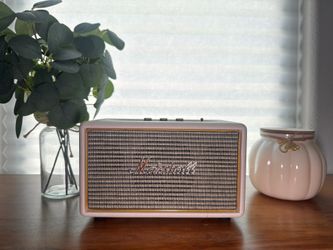 Marshall Kiburn 1st Gen (portable bluetooth speaker)