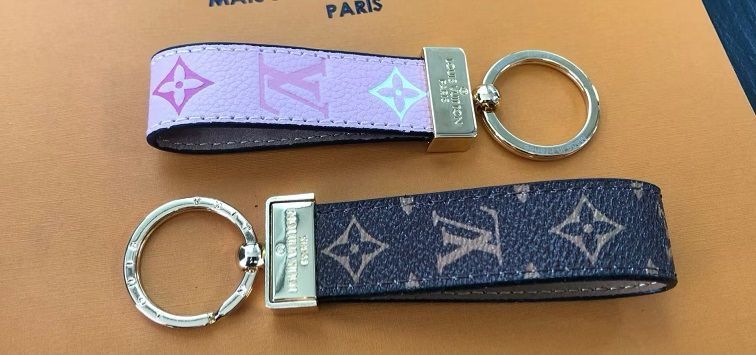 *FLASH SALE* Keychain LV