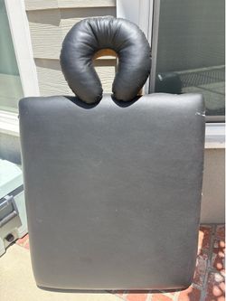 Massage Table - foldable