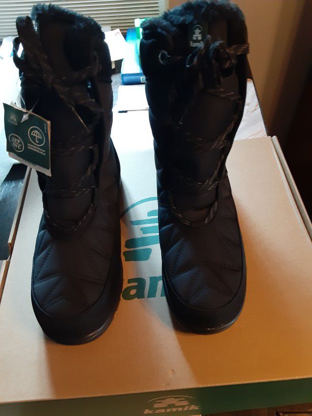 Kamik Hannah Mid Size 9 Black Winter Boots
