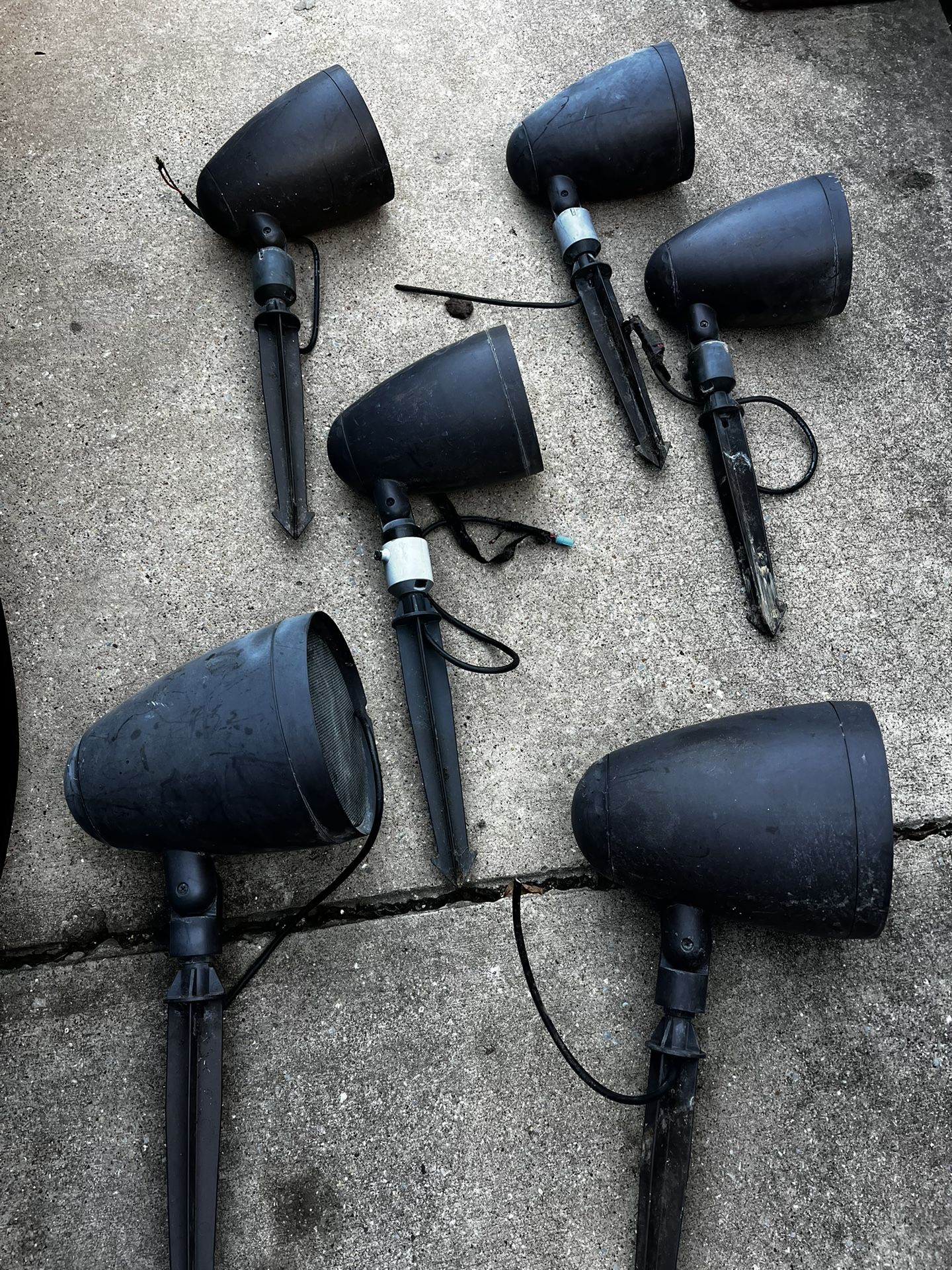 6 Outdoor Bullet Speakers 