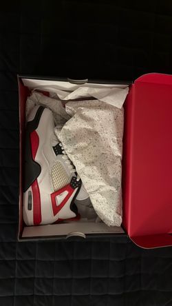 Men’s Jordan 4 Retro - Red Cement - DS Size 8.5