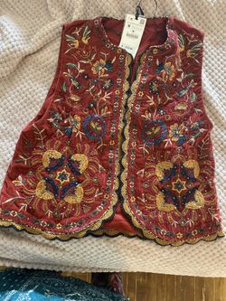Womens vest/ cardigan