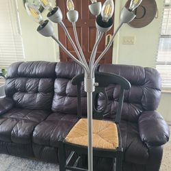 Like new Condition Vintage Lamp & Chair