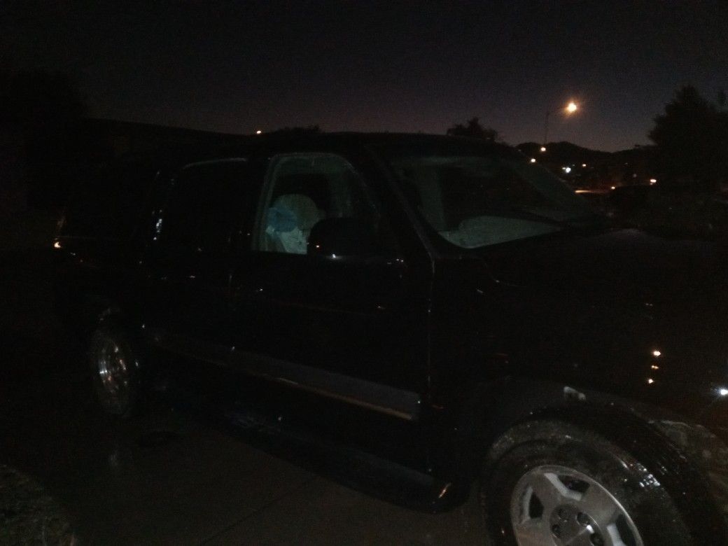 2003 Chevrolet Suburban