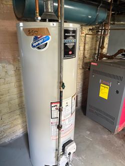Bradford White 40 gallon hot water tank