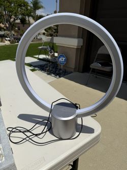 C By GE Sol Lamp (with Built-in Alexa)