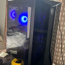 Despot MSI Regis NVidea 4070 Rtx 16 By Ram 12 Tb External, 1tb Internal,  Dua Light up Fans, Keyboard And Mouse All MSI 