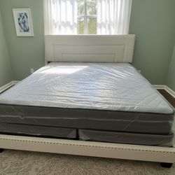 New KING SIZE BED FRAME WITH MATTRESS WHITE VINYL UPHOLSTERY KING MATTRESS AND FREE BOX SPRING 