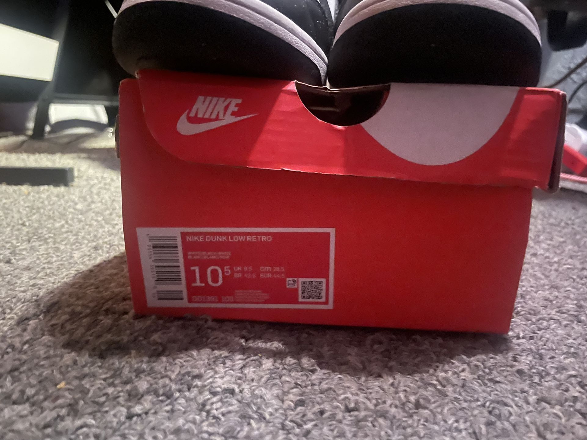 Nike Panda Dunks Size 10.5