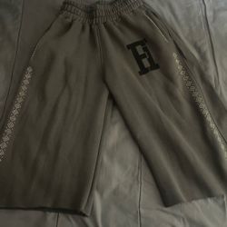 Cropped forever hungry sweatpants Size small