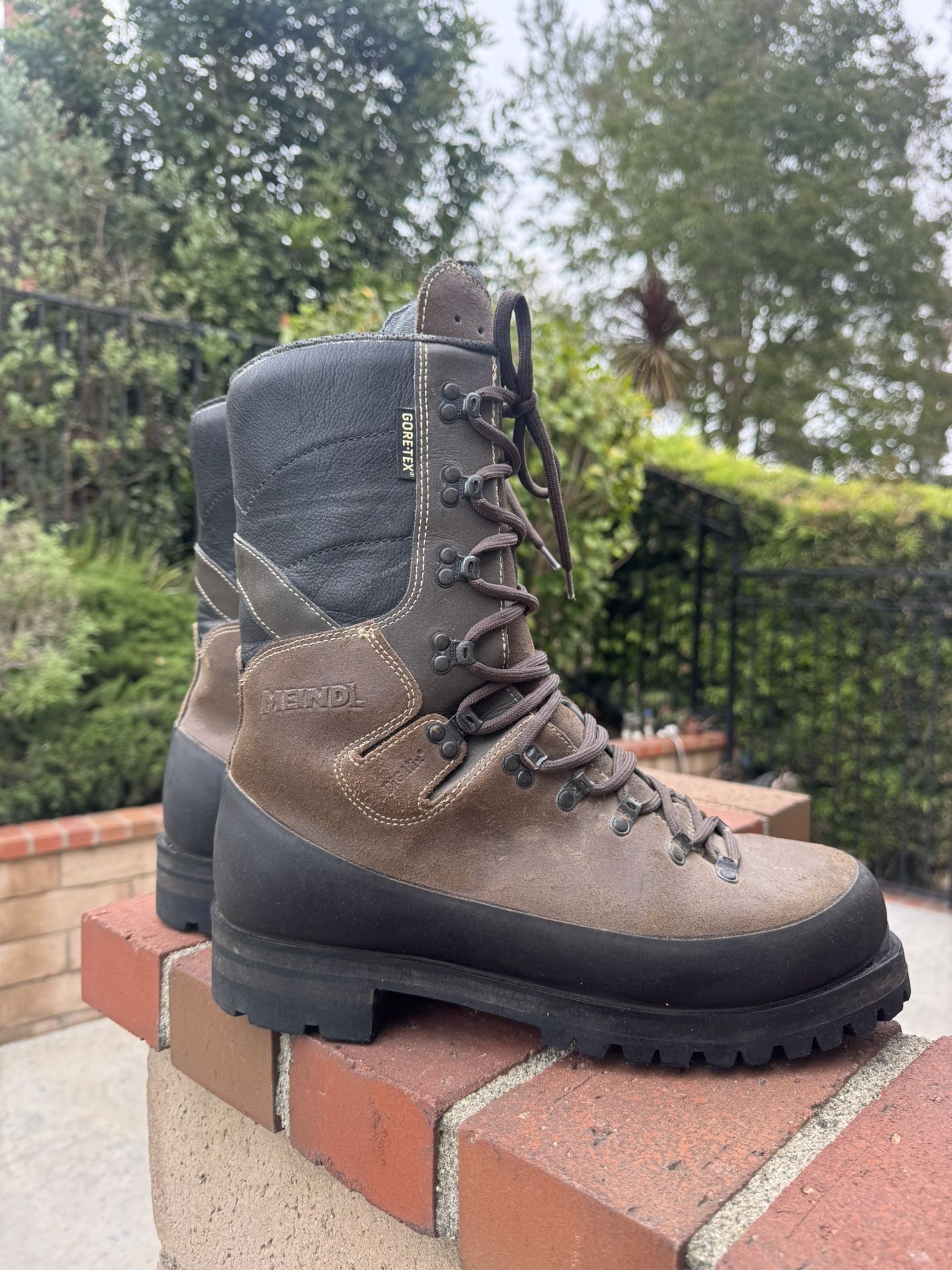 Meindl Gore-Tex Brown & Black High Top Boots Size 11