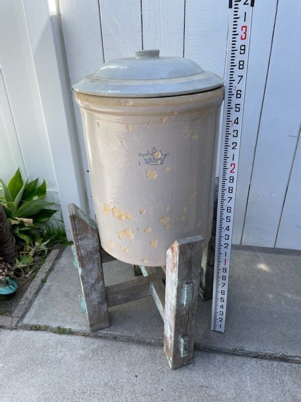 Size 10 antique stoneware crock pickle jar with lid and stand