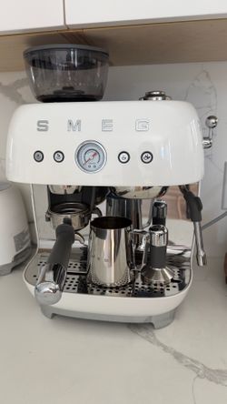 Smeg Coffee Machine – Like New