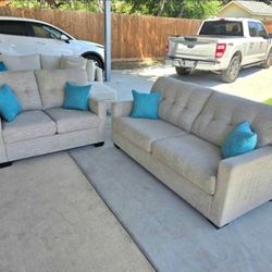 Sofa And Loveseat Great Condition Super Clean And Comfy