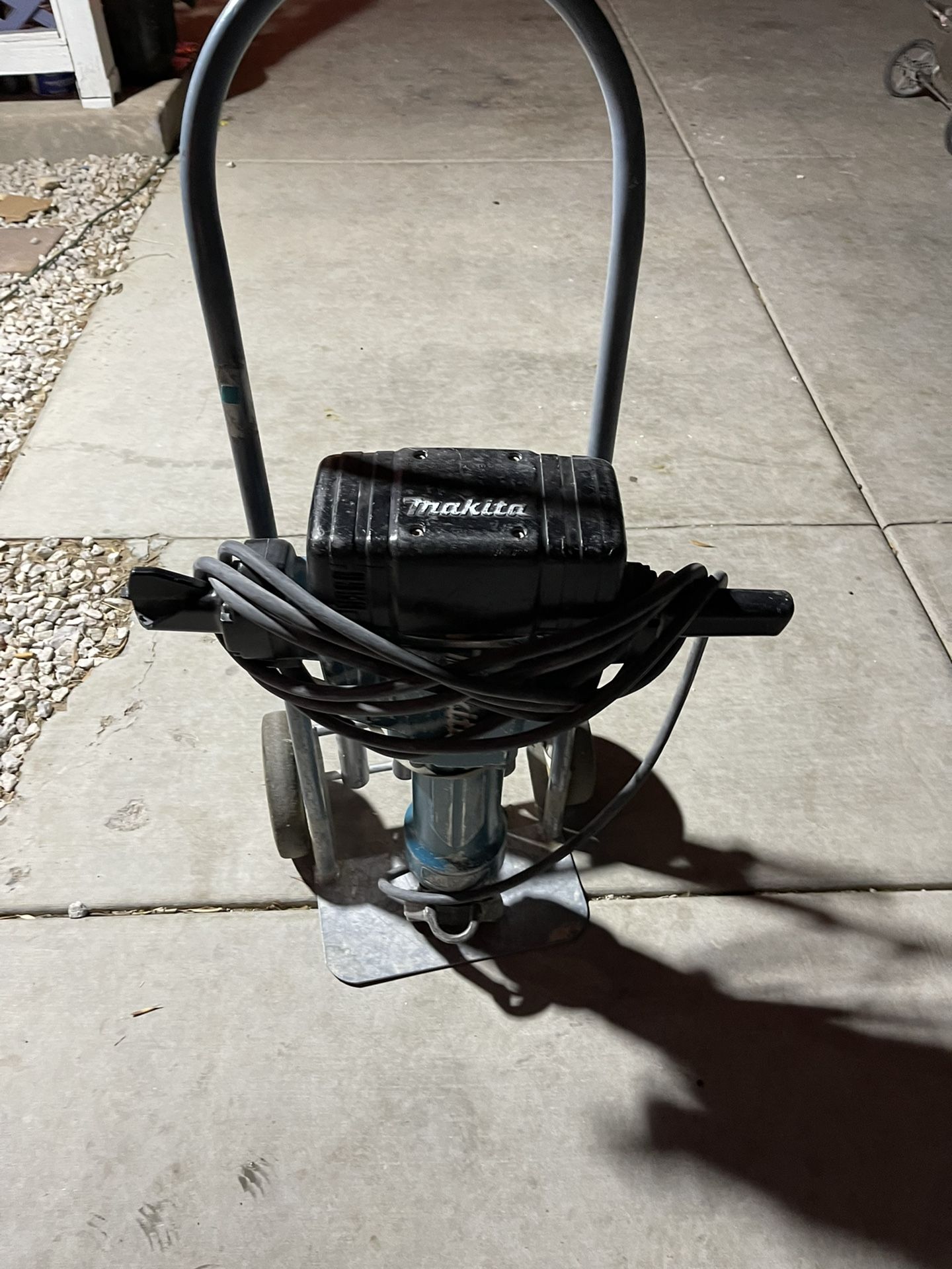 Makita 70 Lb. Breaker/Jack Hammer