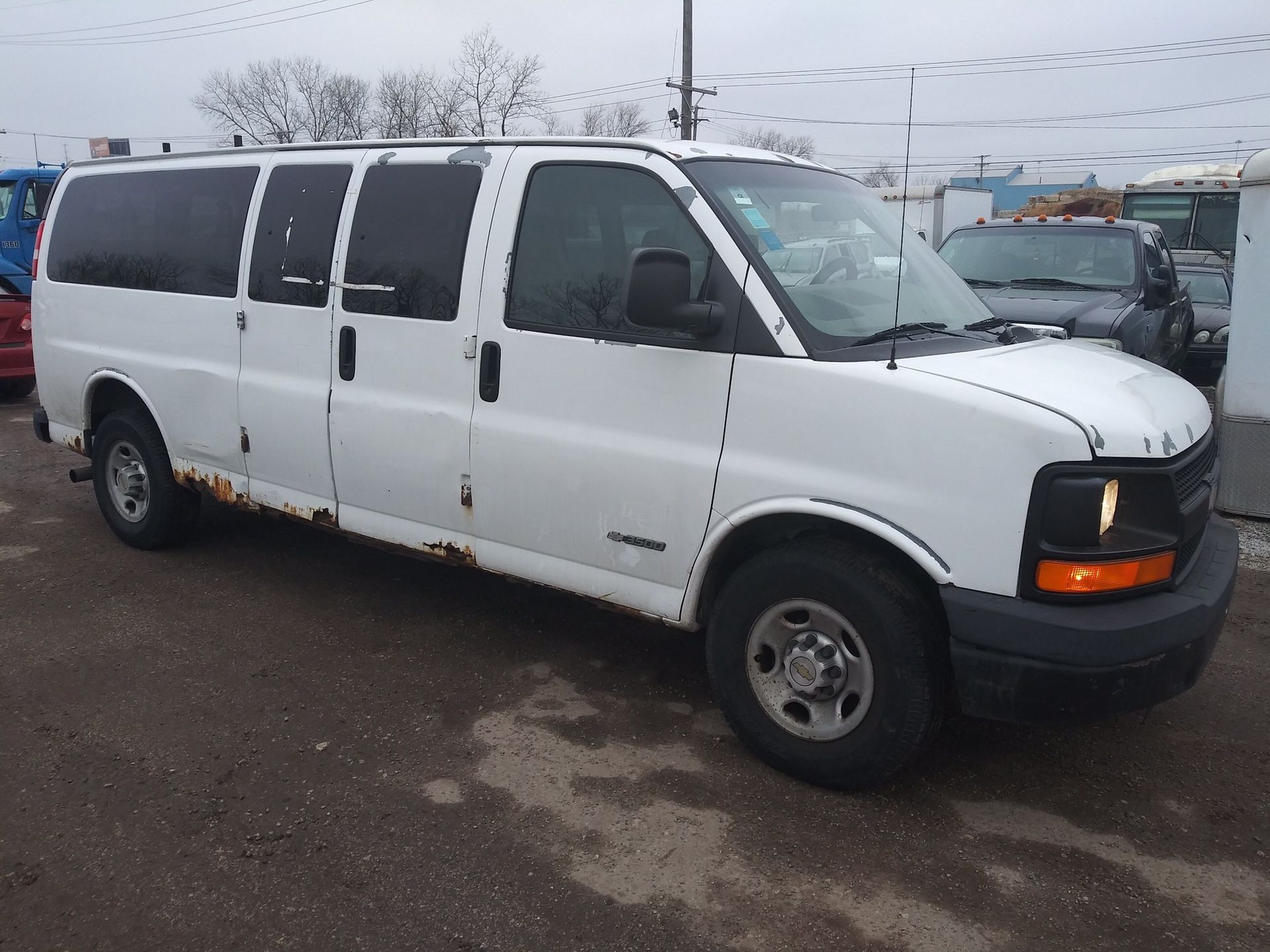2003 Chevy Express van 3500 (Parts only)