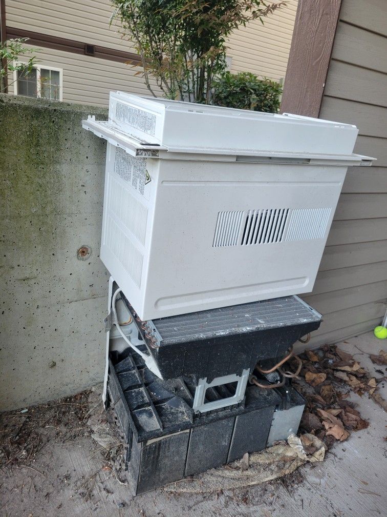 Window AC Unit