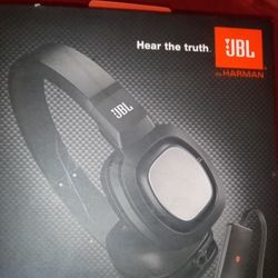 JBL Headphones 🎧