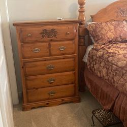 Queen Bedroom Set