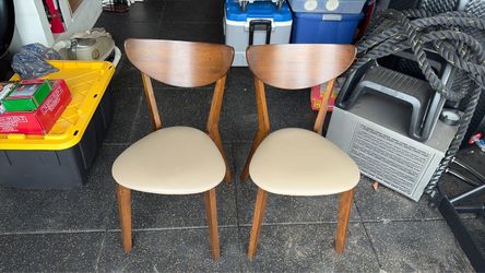Pair of modern chairs