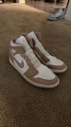 Air Jordan 1 Mid Tan Gum size 12