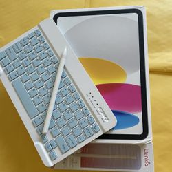 Apple iPad 10th Generation (2022 model /new sealed ) 256gb with Pencil, keyboard & Case 