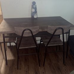 Table 4 Chairs With Bench