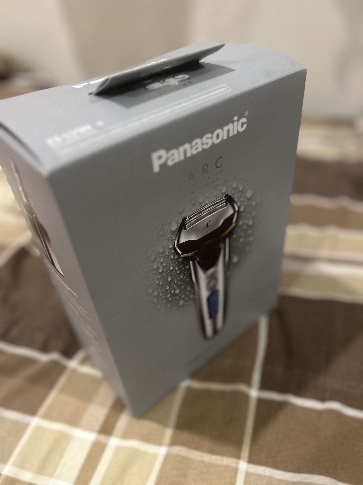 Panasonic Arc5 ES LV9N Electric Shaver w/ Cleaning Kit