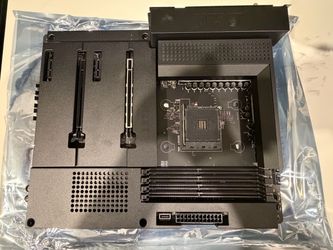 NZXT N7 B550 AMD Motherboard - Matte Black