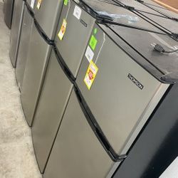 Mini fridge ‼️‼️‼️ V5 I