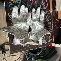 Used Cutters Football Gloves