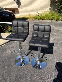 Pair of bar chairs, brand new