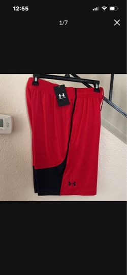 MENS UNDER ARMOUR BASKETBALL SHORTS. SMALL NEW