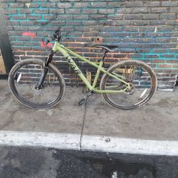 W*A*R BIKE