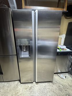 Side By Side Refrigerator 3 Doors 