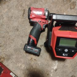 Milwaukee Impact Wrenchbrushless Compact Inflator 