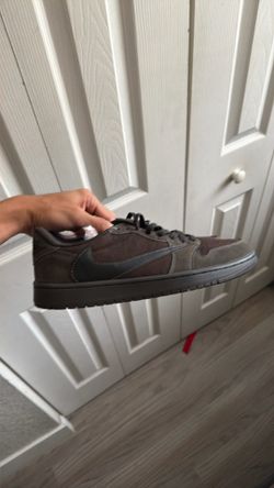 Jordan 1 brown size 11