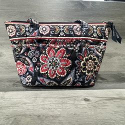 Vintage Bella Taylor Shoulder Bag Tote Purse Black/Red Floral Quilted