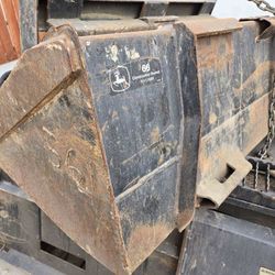 66in John Deere Or Bobcat Smooth Bucket 