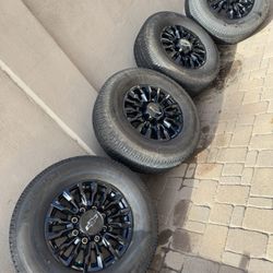 2024 Silverado HD OEM Wheels And Tires