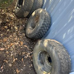 37x12.50R16.5LT M+S Mounded With Rims For 