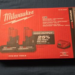 Milwaukee 2 pk M12 REDLITHIUM High Output XC 5.0Ah Starter Kit. Brand New. No Low Offers / Trades, Pls. Price is Firm. Pick up in Burien Yes Available