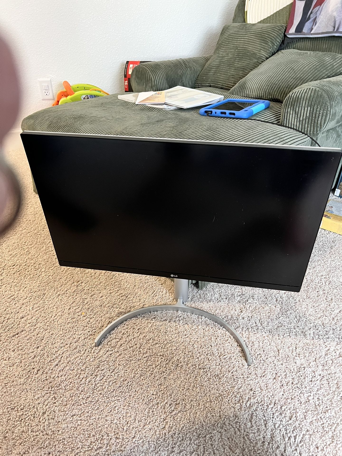 Lg UN850 4k IPS Monitor